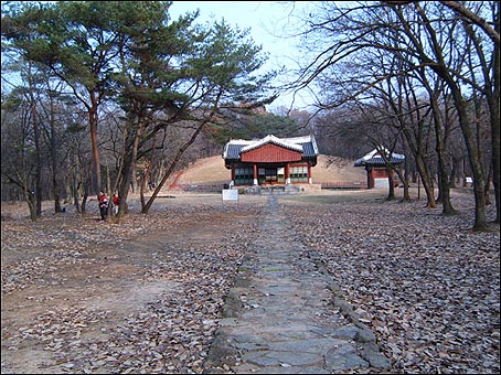 성종 원비 공혜왕후 순릉. 